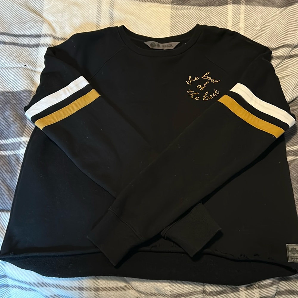 Women’s Harley Davidson sweatshirt